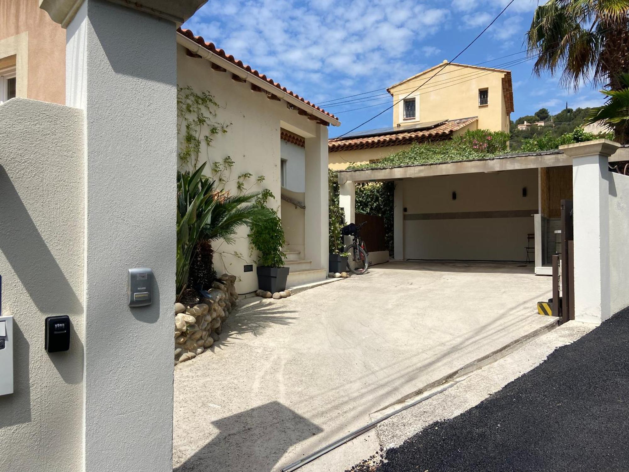Sublime Logement Avec Vue Mer Et Jacuzzi La Ciotat Esterno foto